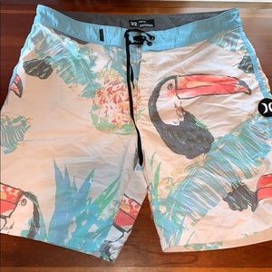 Men’s Hurley Board Shorts 32”